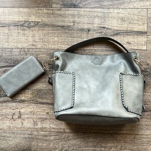 Very cool Wonderly Vegan Gray leather roomy shoulder bag w matching wallet